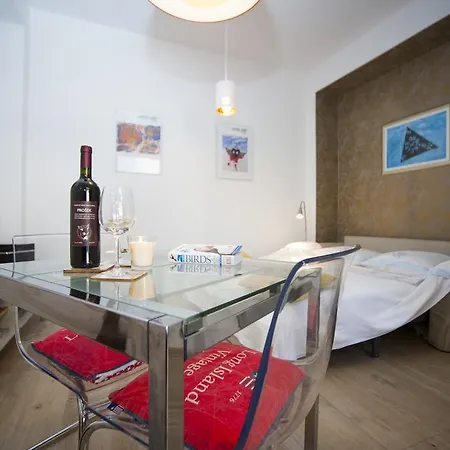 Ayre Apartment